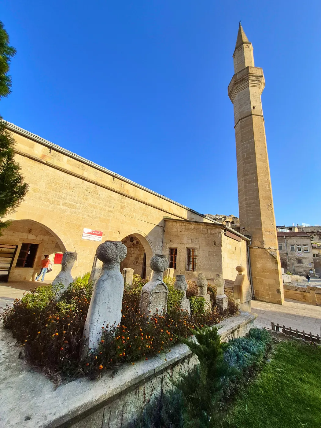 Karamanoğlu Camii
